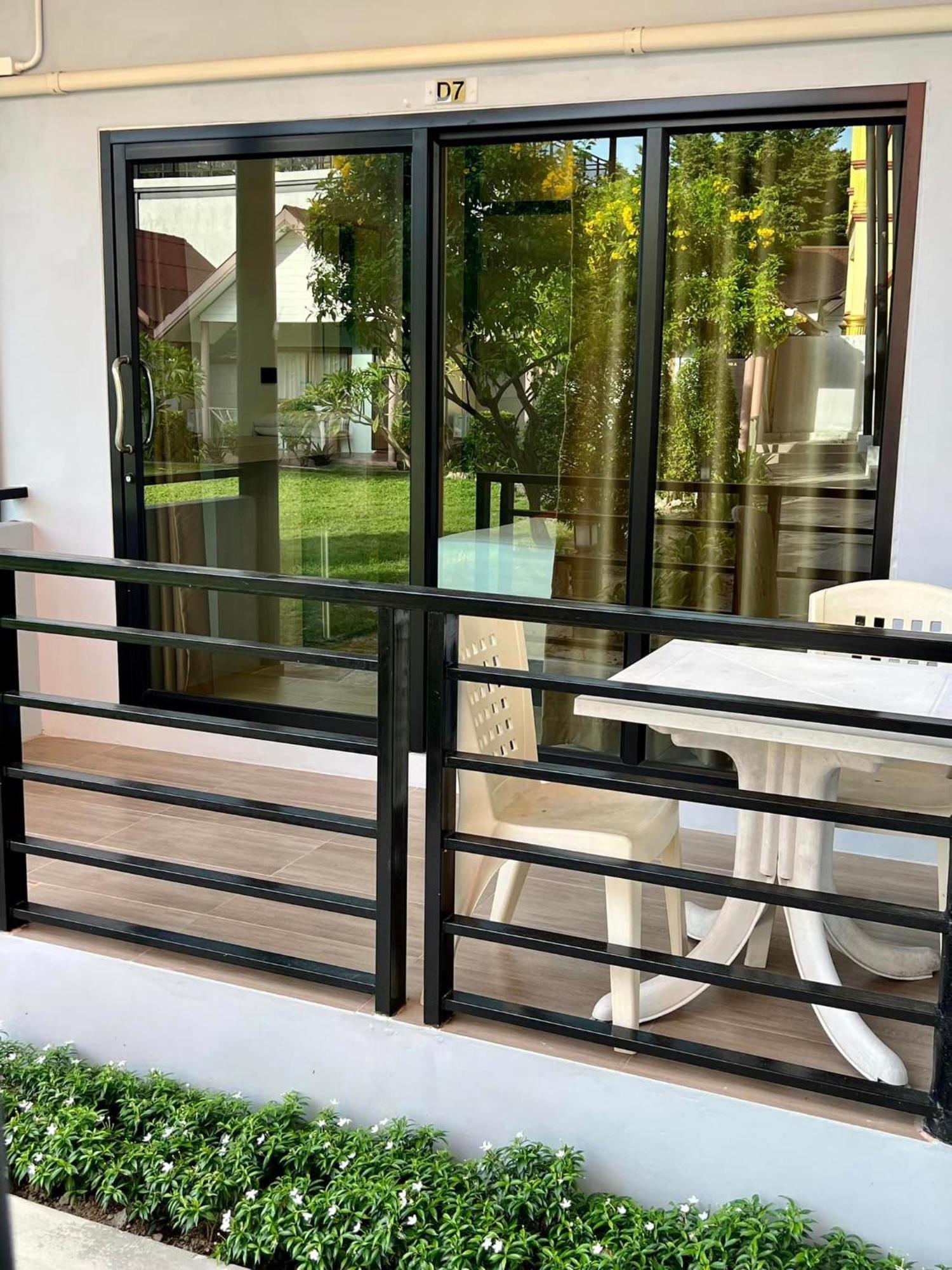 Phi Phi Rimlay Resort Экстерьер фото